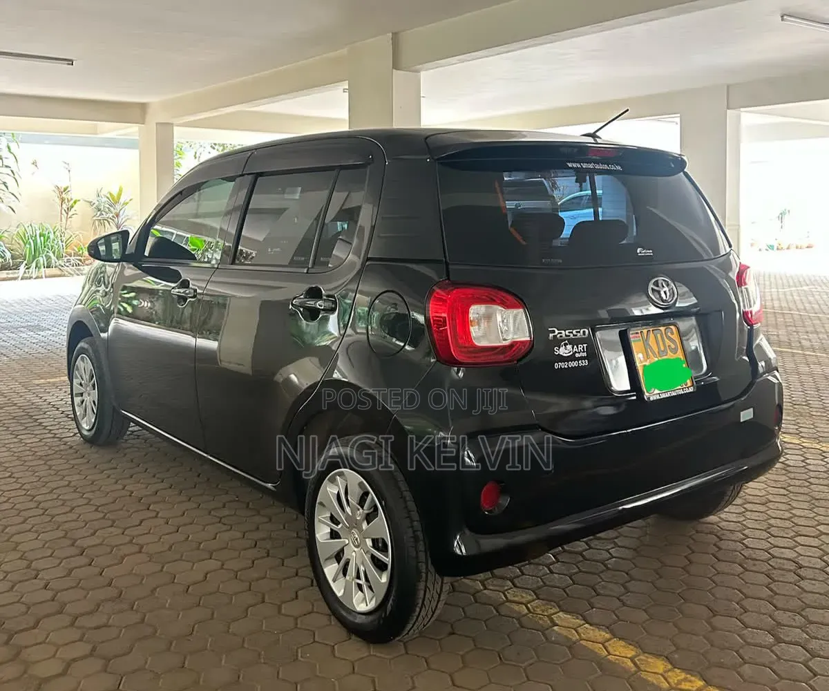 Toyota Passo 2018 Black