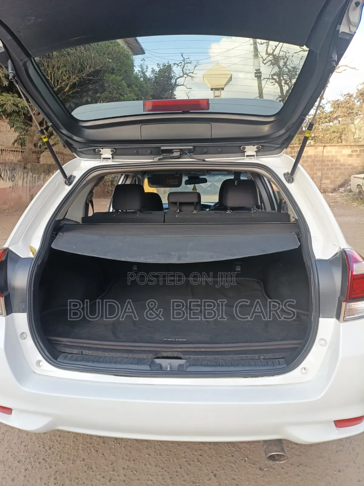 Toyota Corolla Fielder 2016 Off white