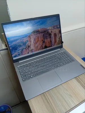 Laptop Lenovo ThinkBook 15 8GB Intel Core i5 SSD 256GB