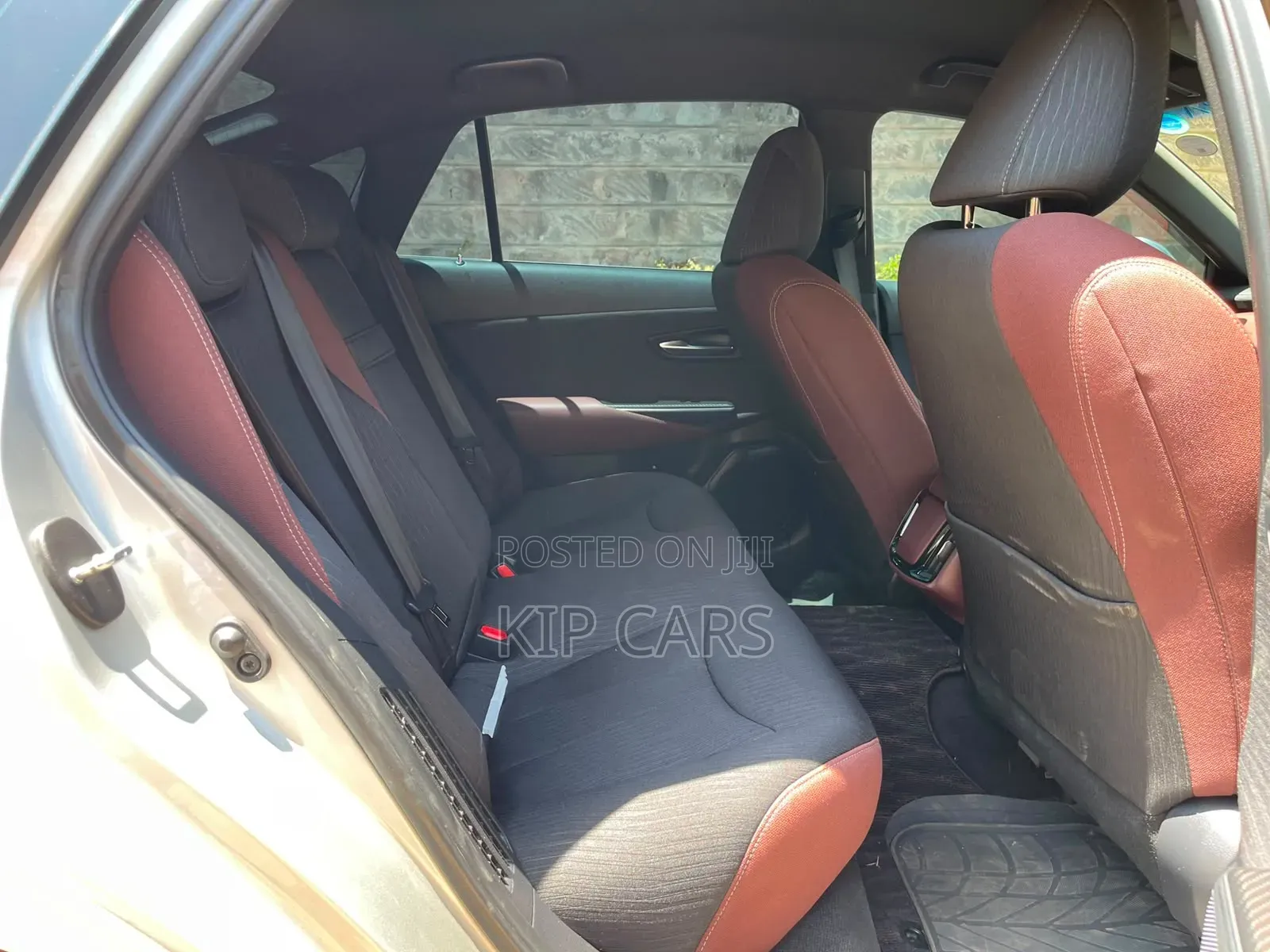 Toyota Crown 2018 Silver