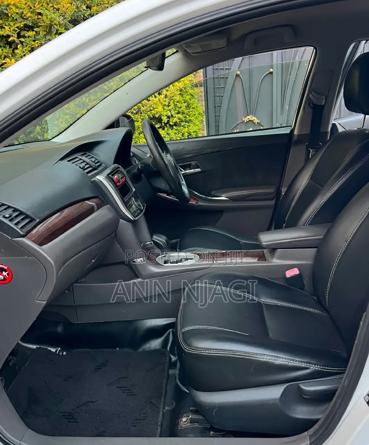 Toyota Premio 2013 Silver
