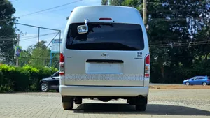 Toyota HiAce 2019 Silver