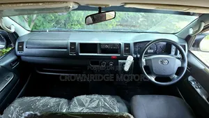 Toyota HiAce 2019 Silver