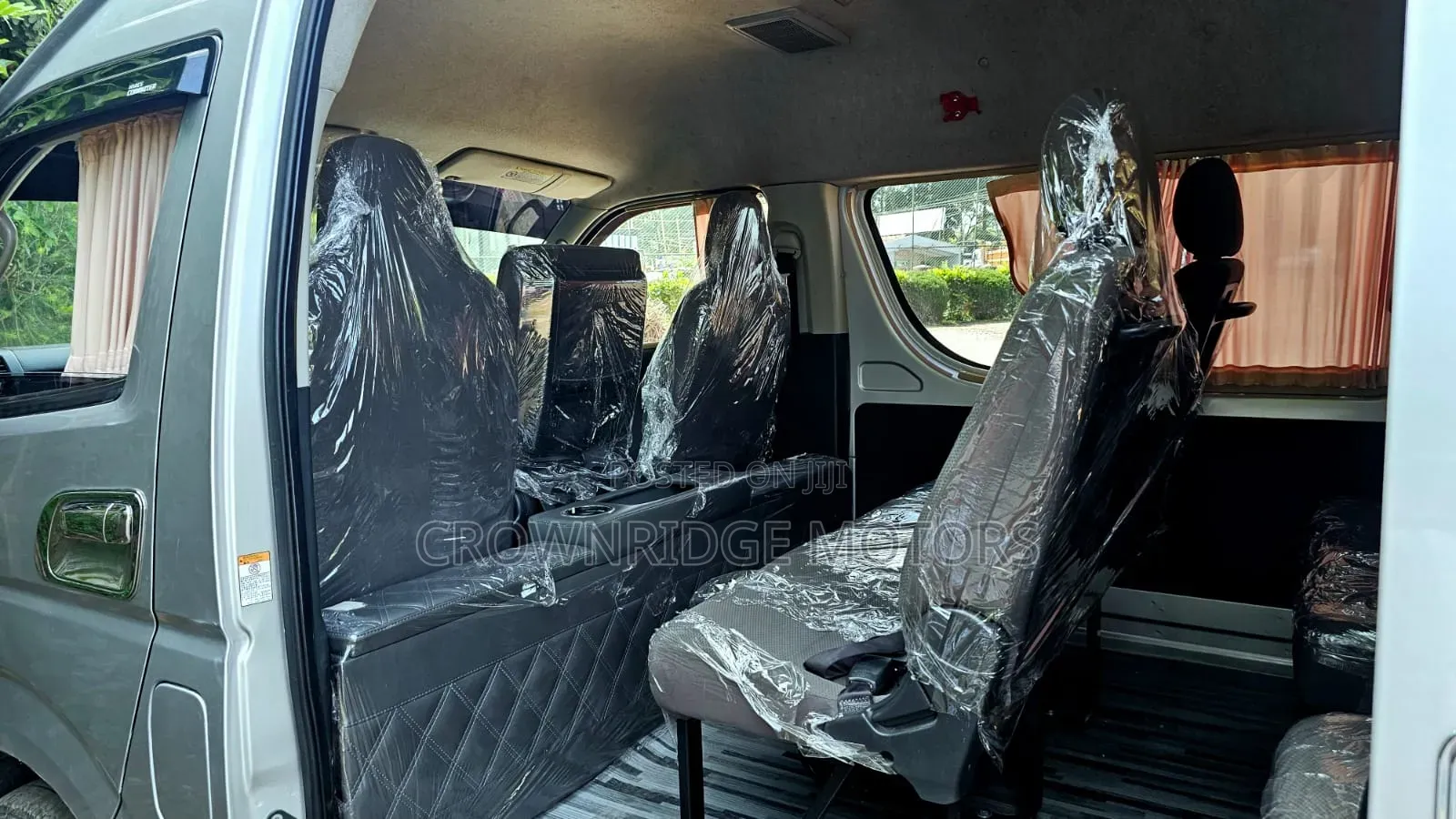 Toyota HiAce 2019 Silver