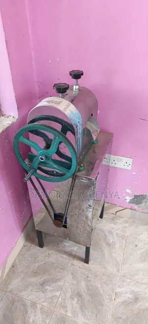 Sugar Cane Juice Extractor