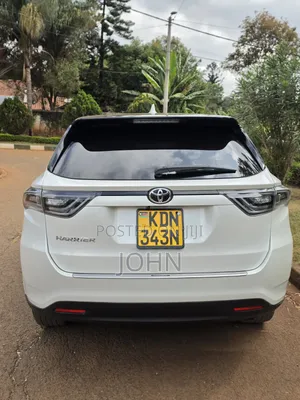 Toyota Harrier 2.0 2016 White