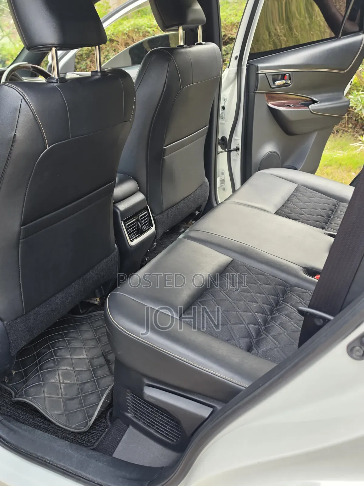 Toyota Harrier 2.0 2016 White