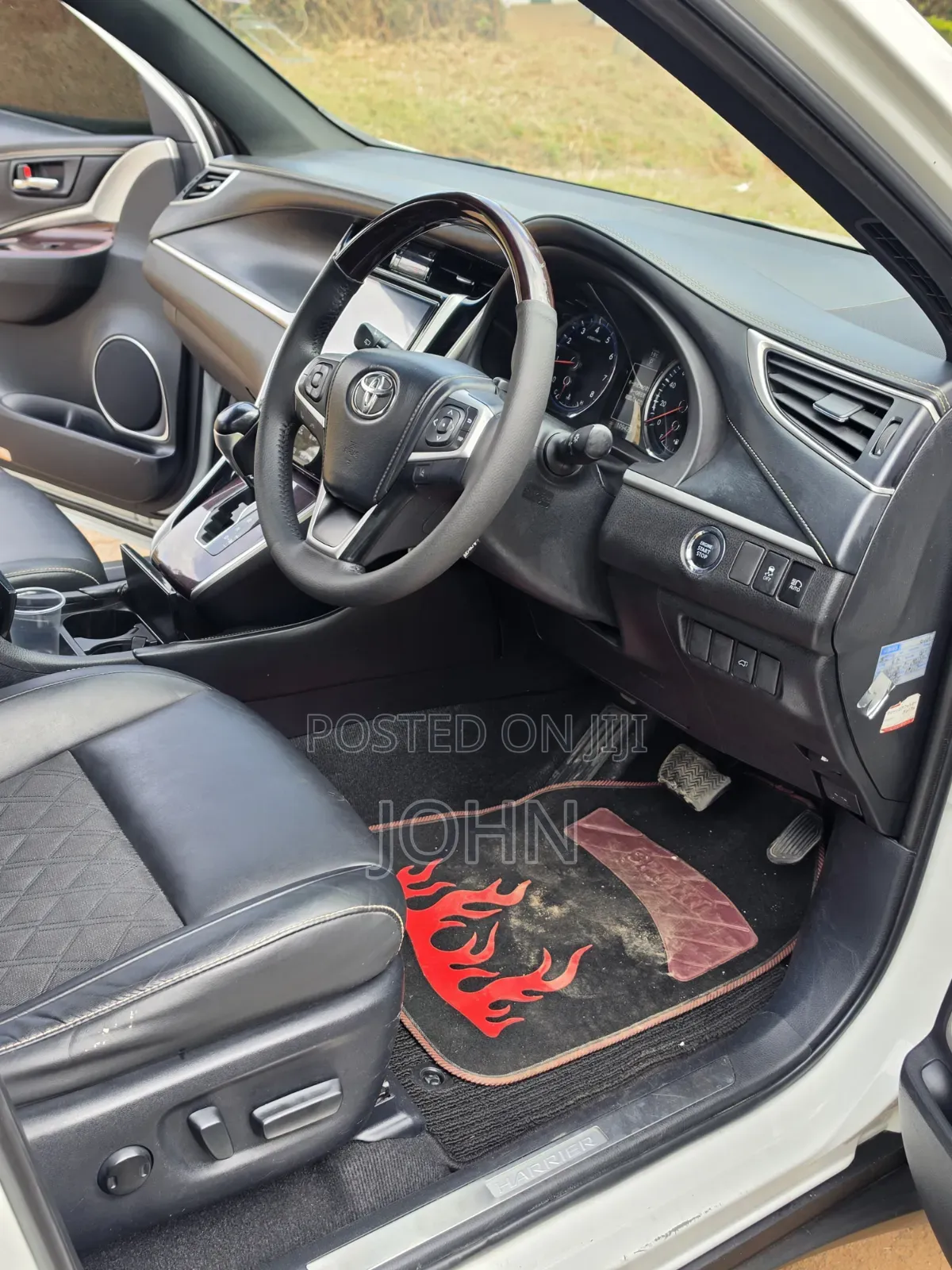 Toyota Harrier 2.0 2016 White