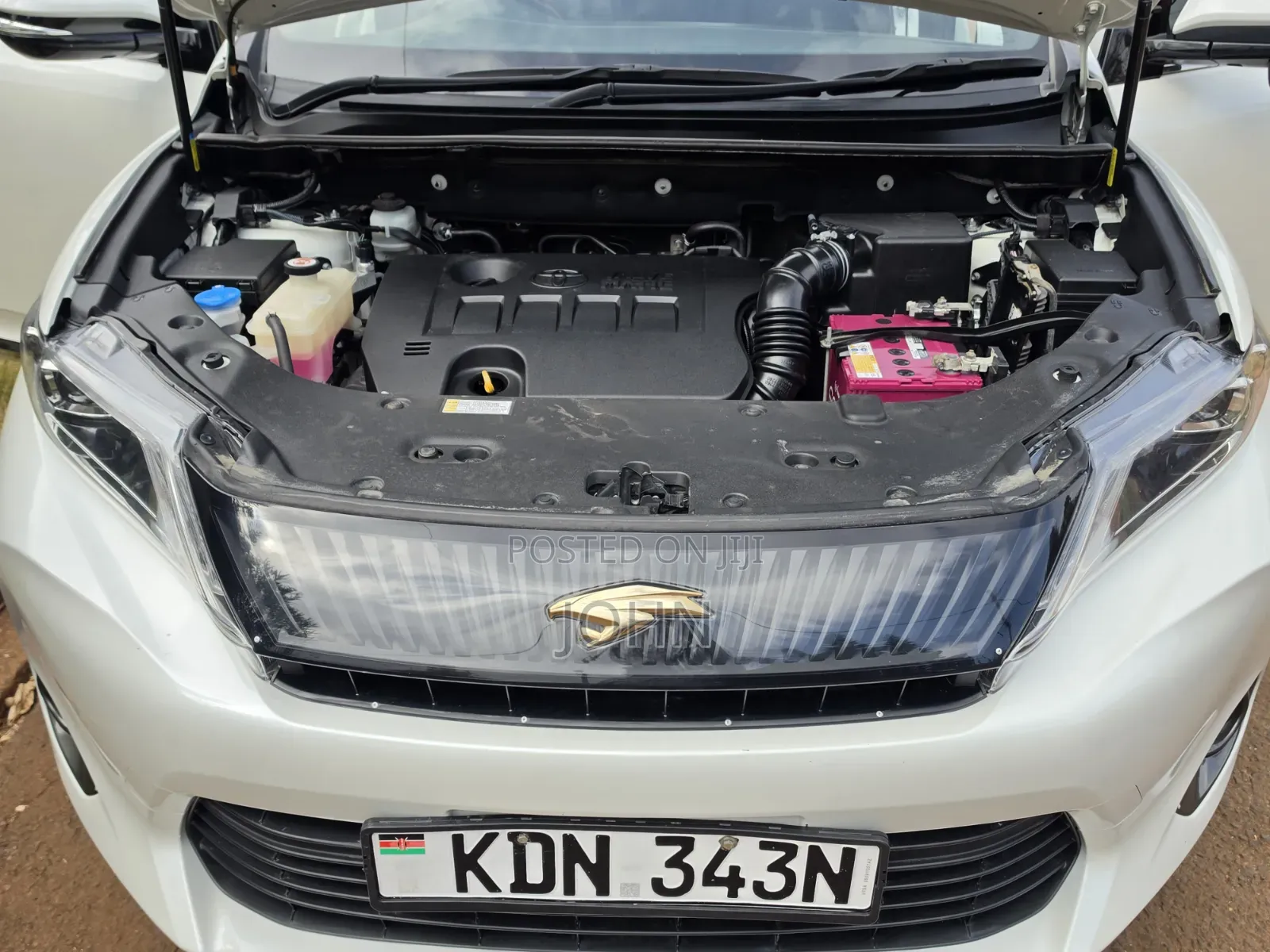 Toyota Harrier 2.0 2016 White