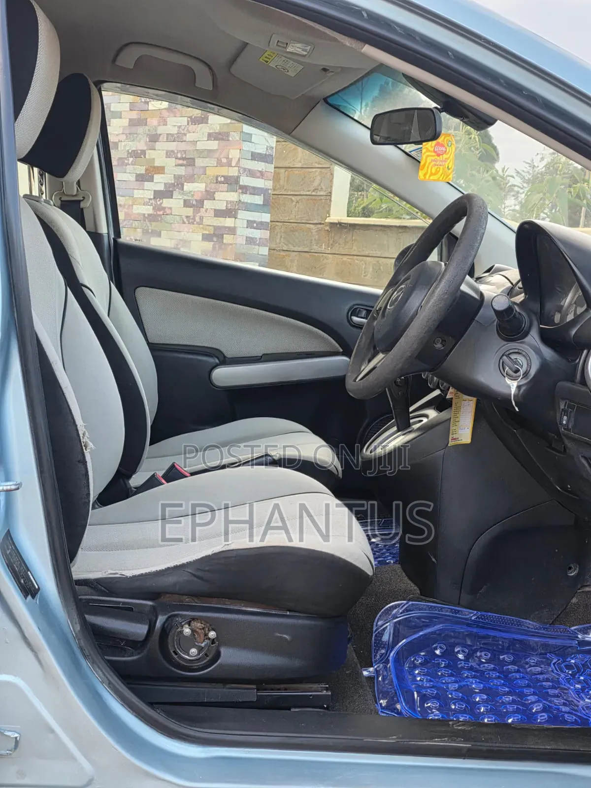 Mazda Demio 2011 Blue