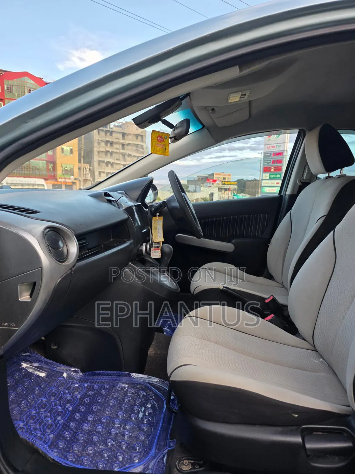 Mazda Demio 2011 Blue