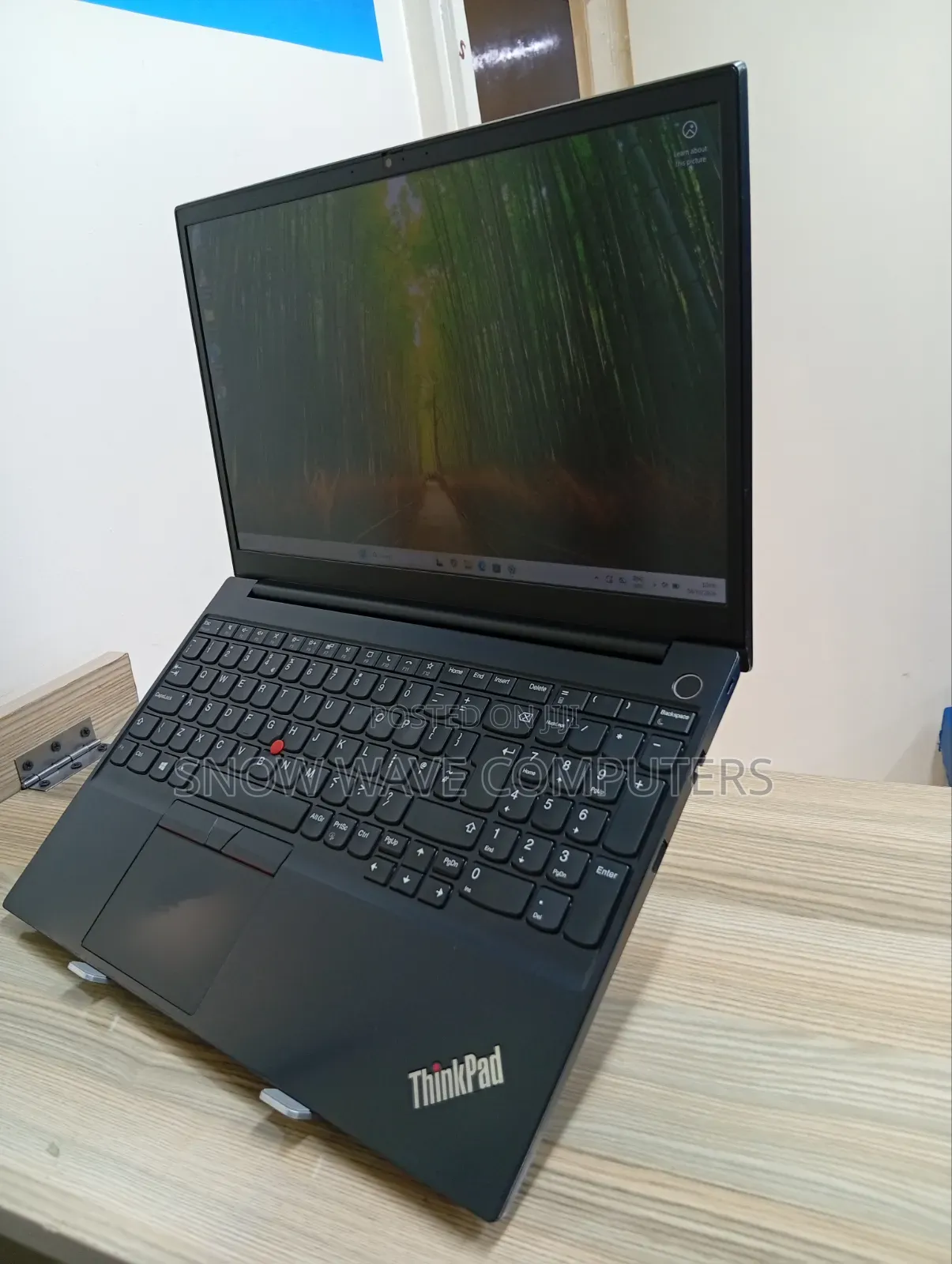 Laptop Lenovo ThinkPad E15 8GB Intel Core i5 SSD 512GB