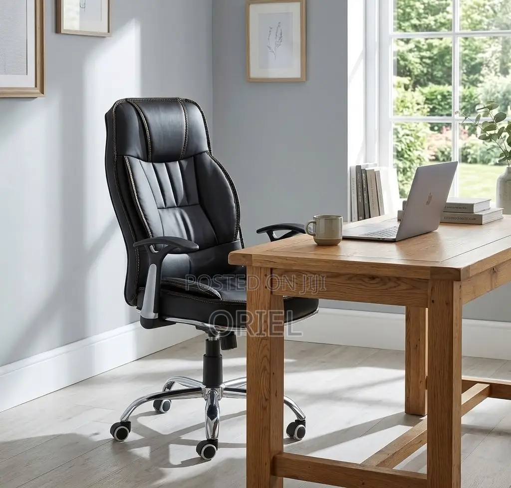 Office Chair : Generic Black Leather Chair