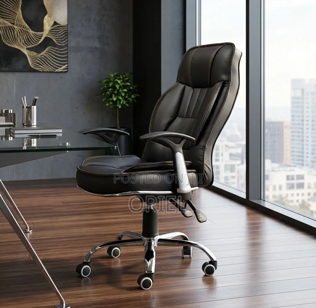 Office Chair : Generic Black Leather Chair