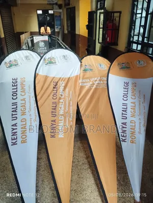 Feather Banners/Teardrops
