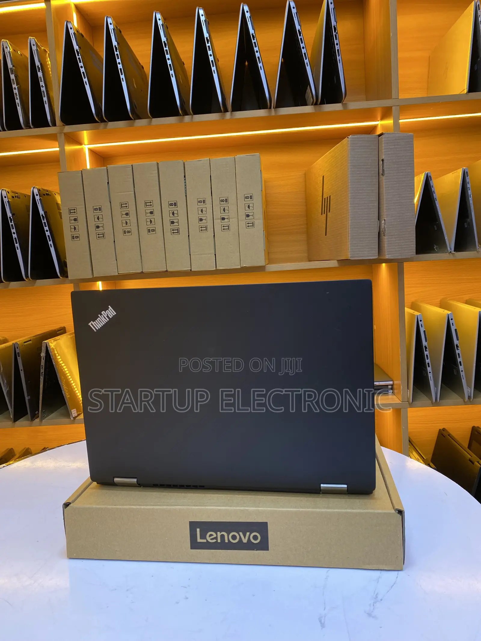 Laptop Lenovo ThinkPad X380 Yoga 8GB Intel Core i5 SSD 256GB