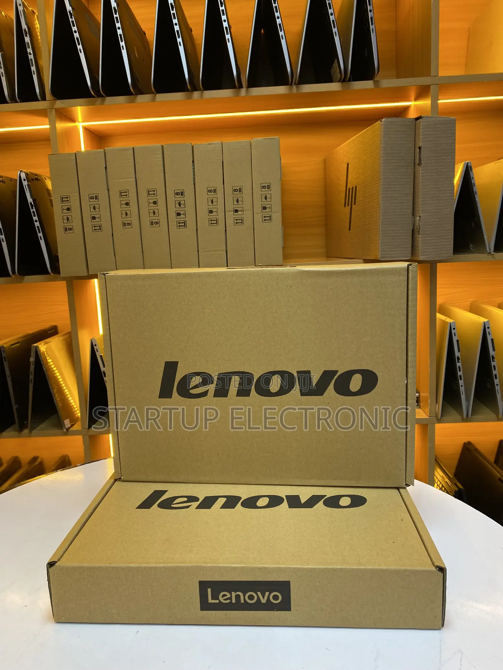 Laptop Lenovo ThinkPad X380 Yoga 8GB Intel Core i5 SSD 256GB
