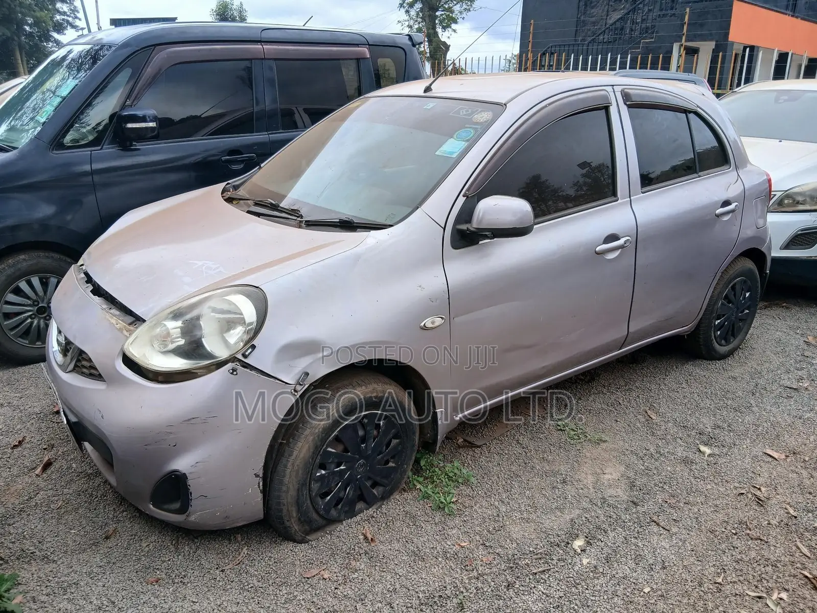 Nissan March 2015 Pink