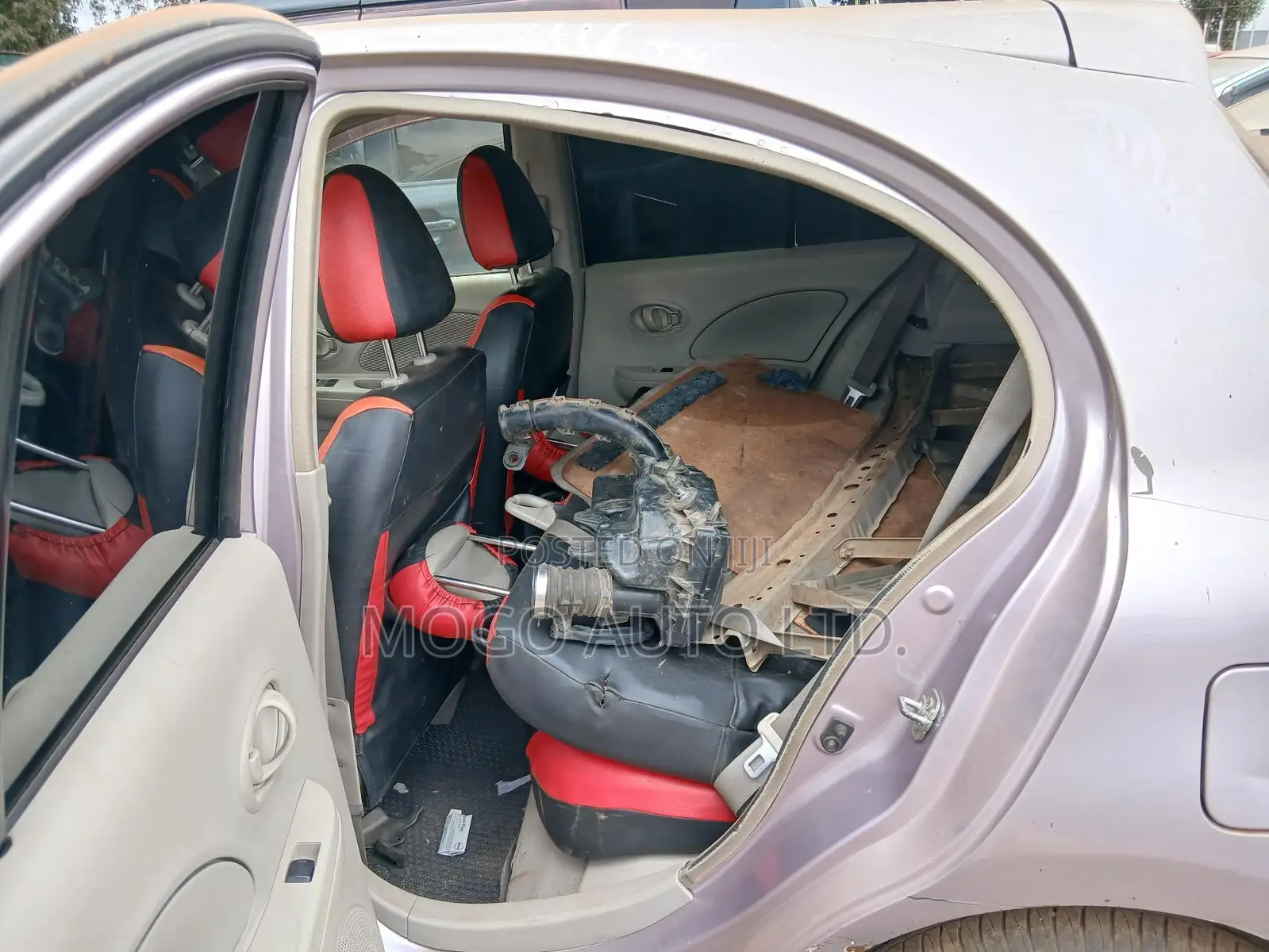 Nissan March 2015 Pink