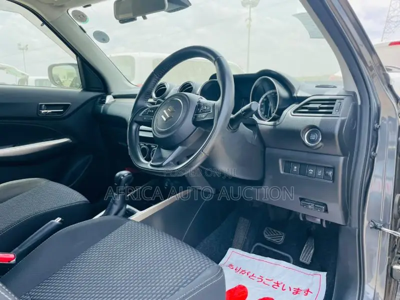 Suzuki Swift 2019 Gray
