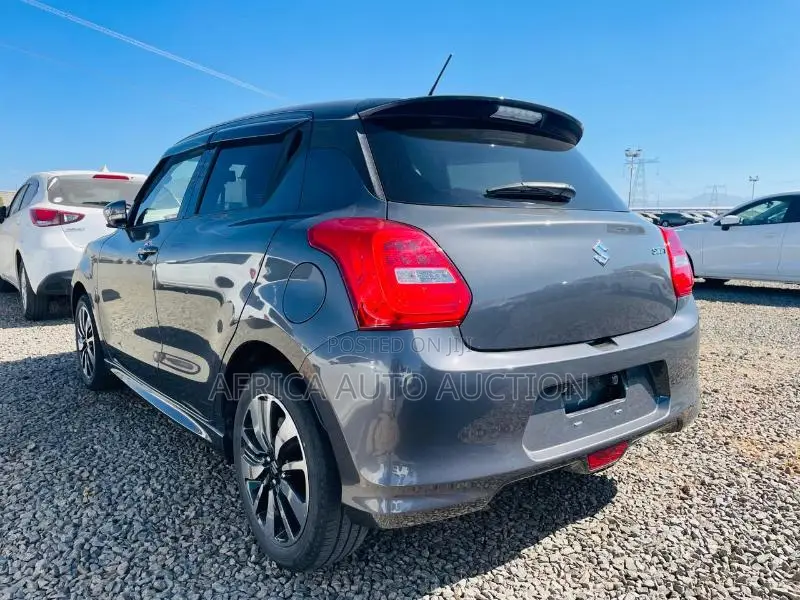 Suzuki Swift 2019 Gray