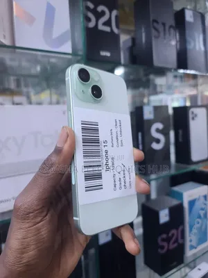Apple iPhone 15 128 GB Green