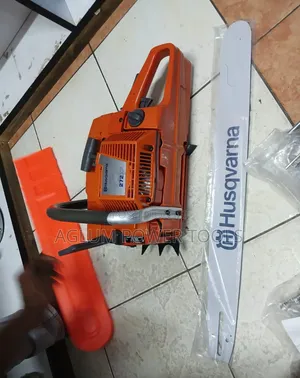 Husqvarna 272xp Powersaw 45cm Blade Length
