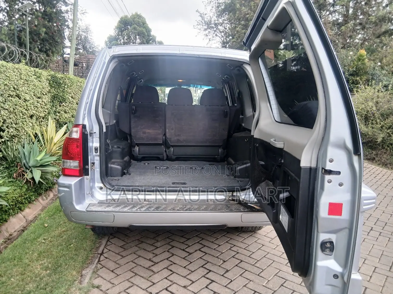 Mitsubishi Pajero 2005 Silver