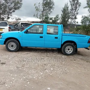 Isuzu Tougher 2001 Blue