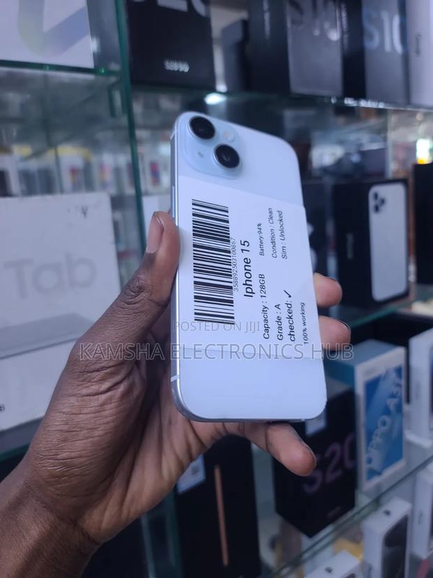 Apple iPhone 15 128 GB Blue - thumbnail 3