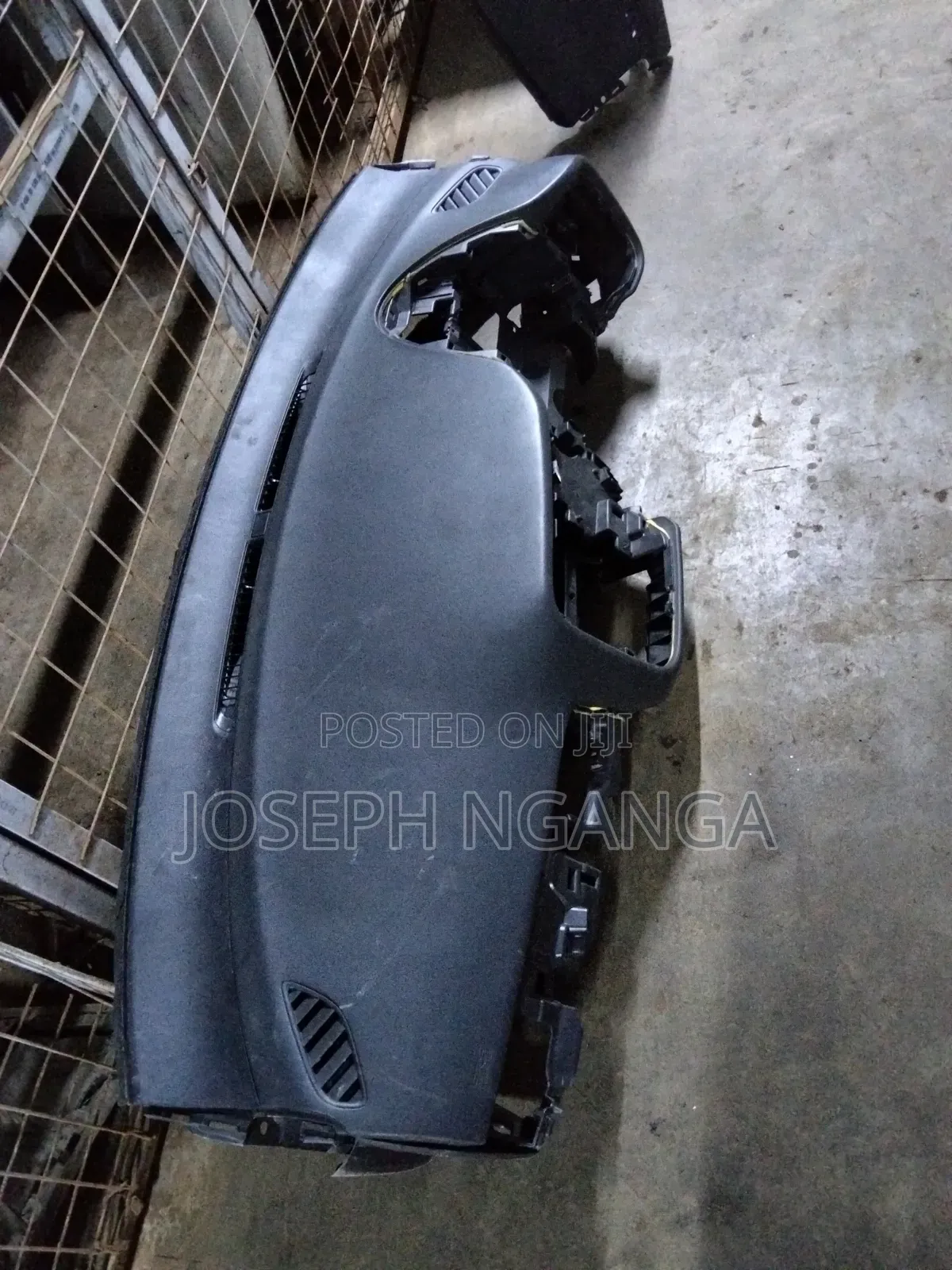 Mistubishi Outlander New Dashboard Airbag