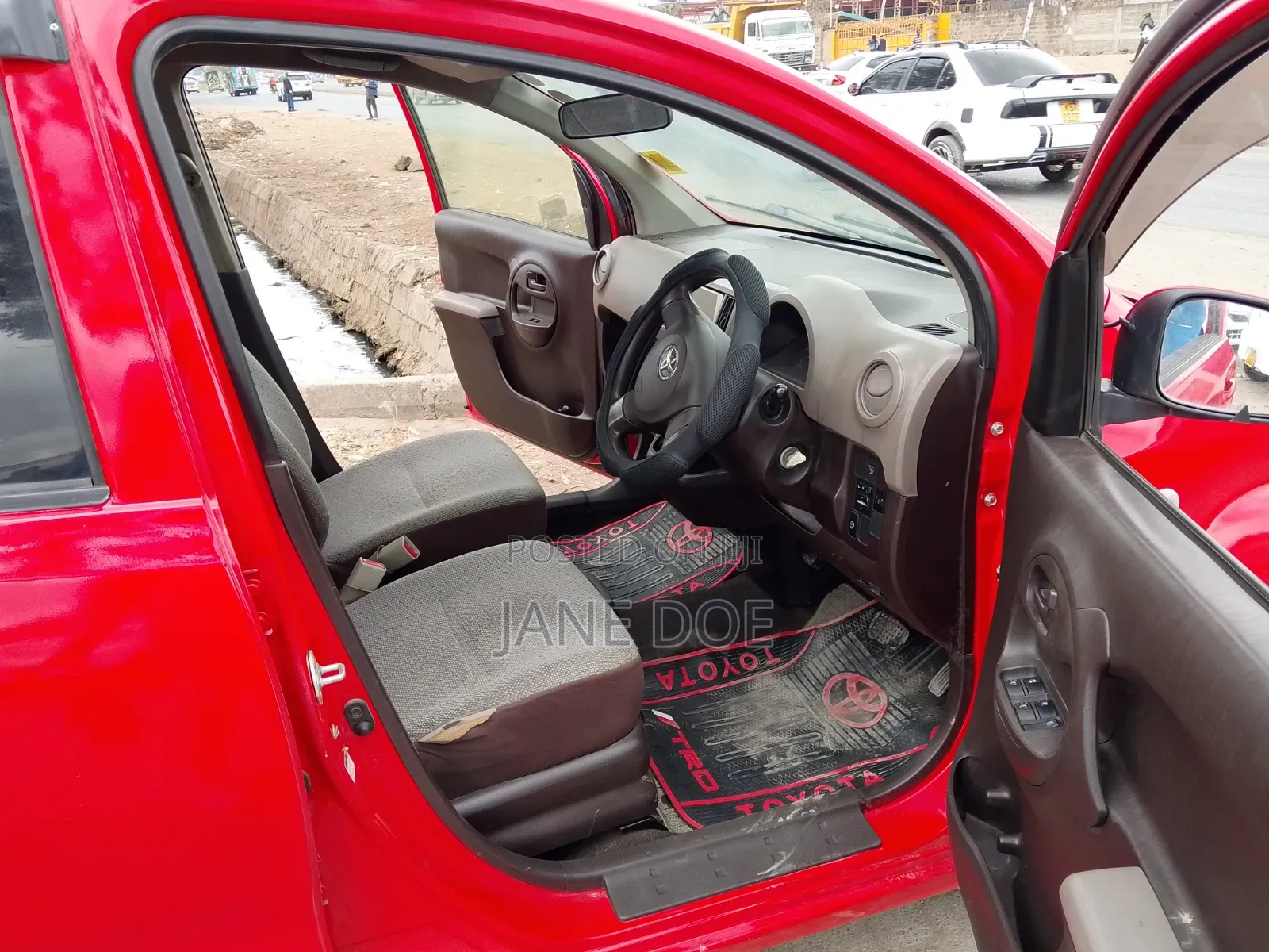 Toyota Passo 2015 Red