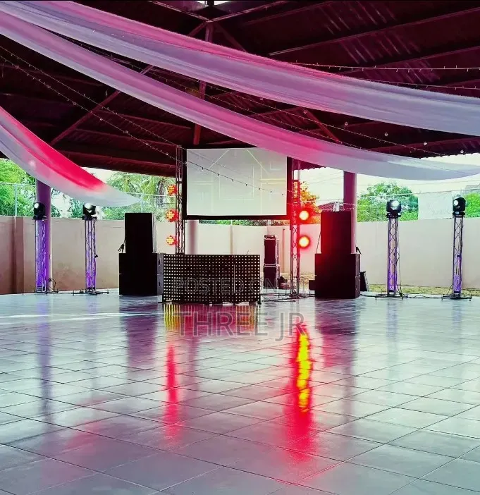 Rear / Front Projection Screen Available for Hire at Affordable Costs