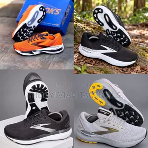 brooks GTS 24 Runners