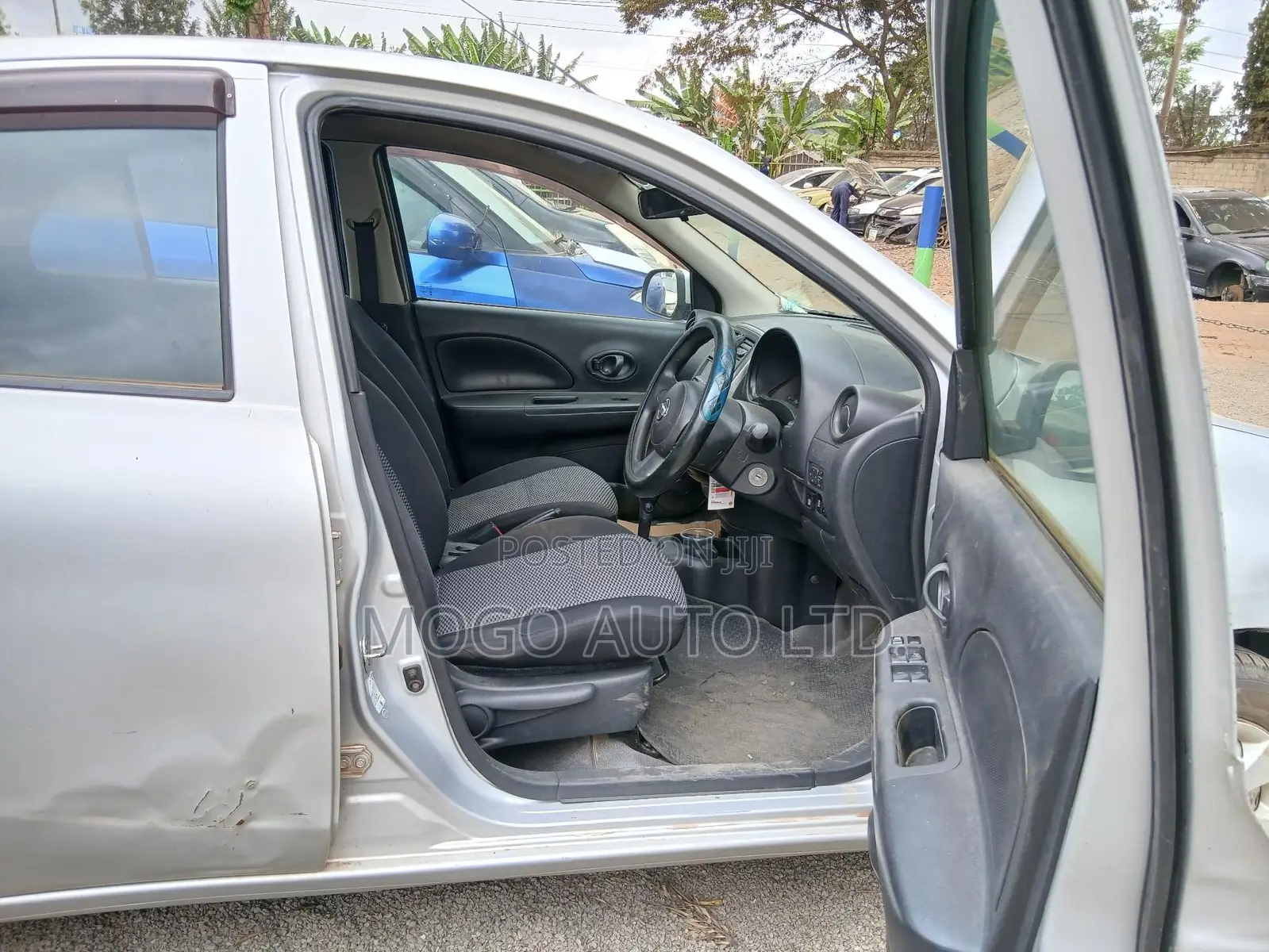Nissan March 2015 Silver