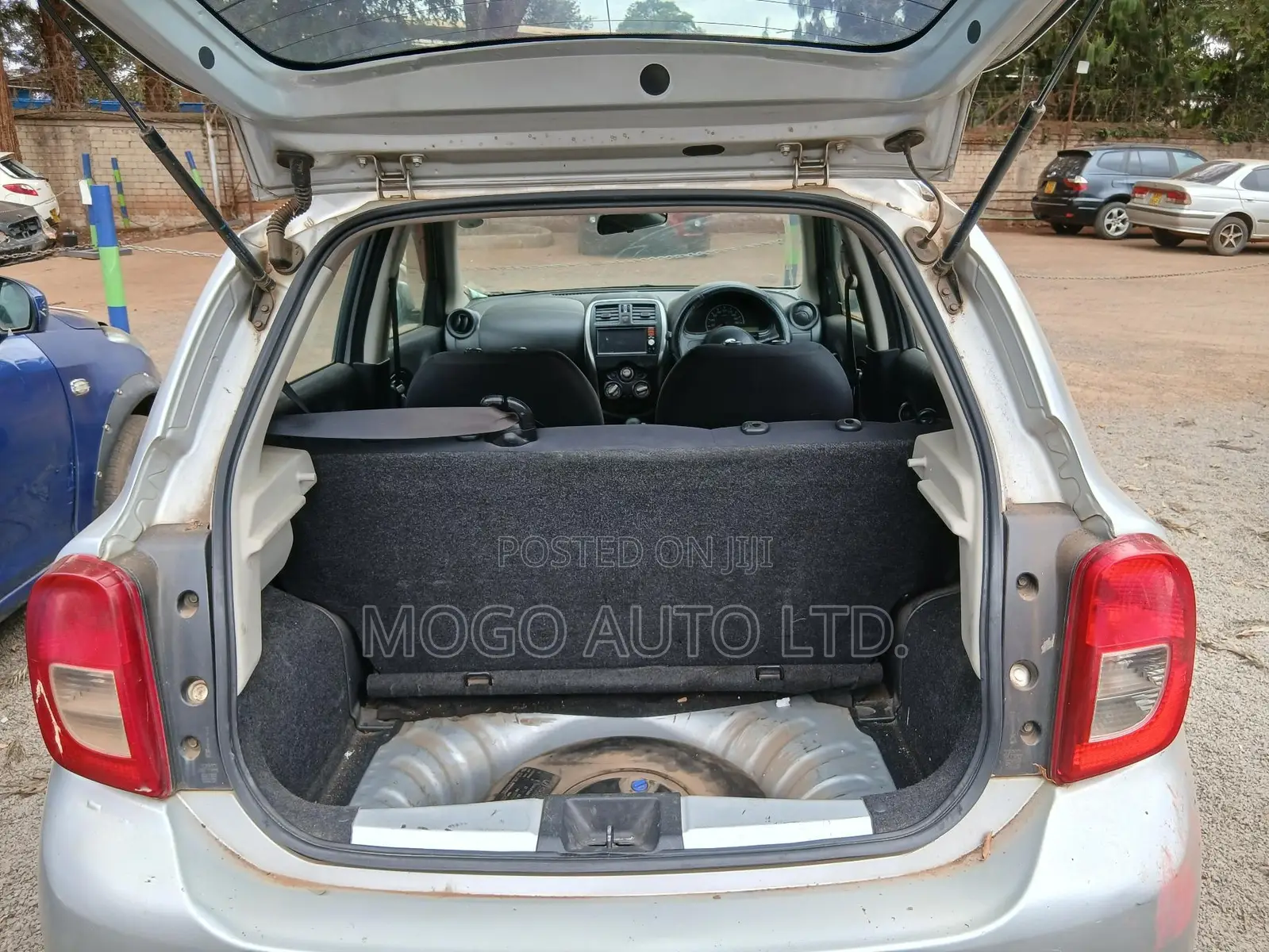 Nissan March 2015 Silver