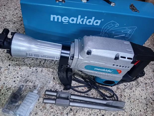Meakida 2200W Heavy-Duty Demolition Hammer