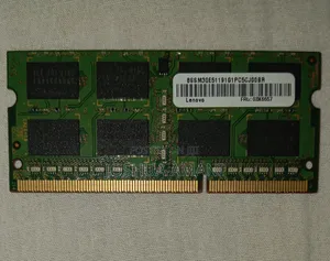 Selling a Samsung 8GB Laptop RAM Module.