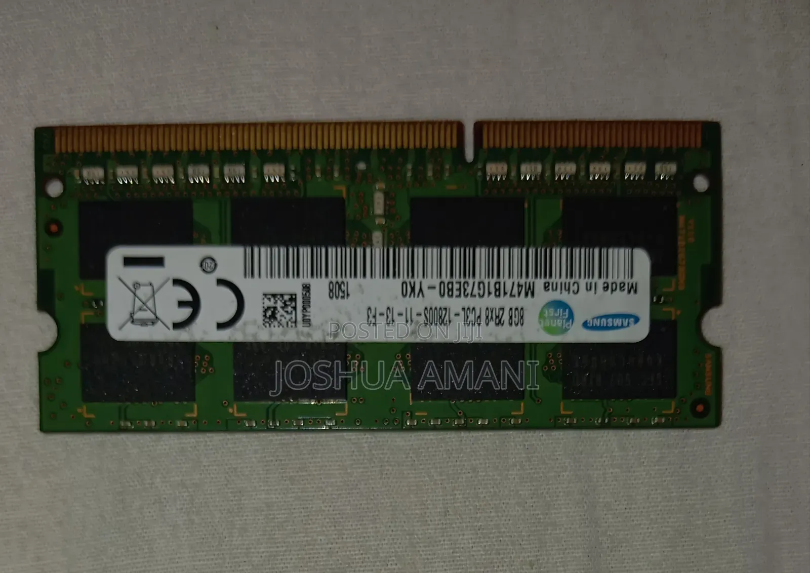 Selling a Samsung 8GB Laptop RAM Module.
