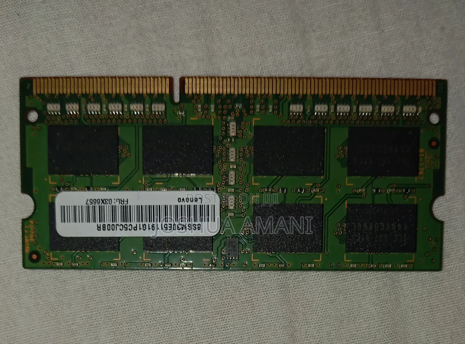 Selling a Samsung 8GB Laptop RAM Module.