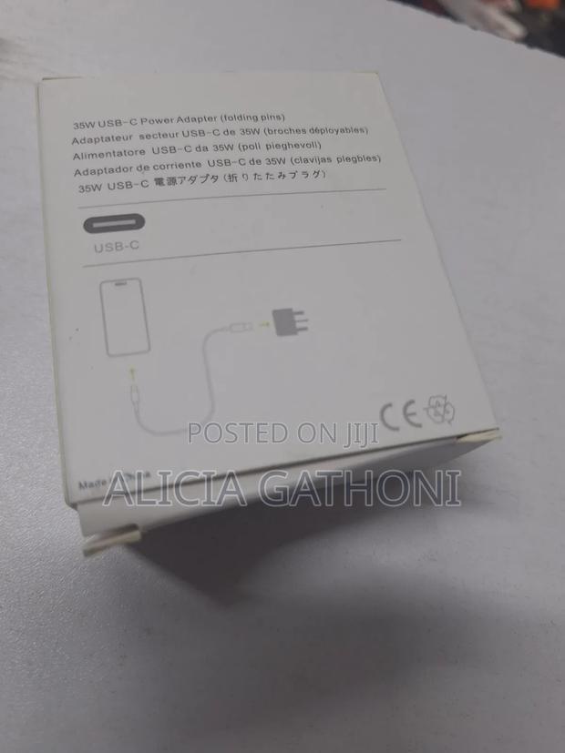 Apple 35W USB C Power Adapter - thumbnail 2
