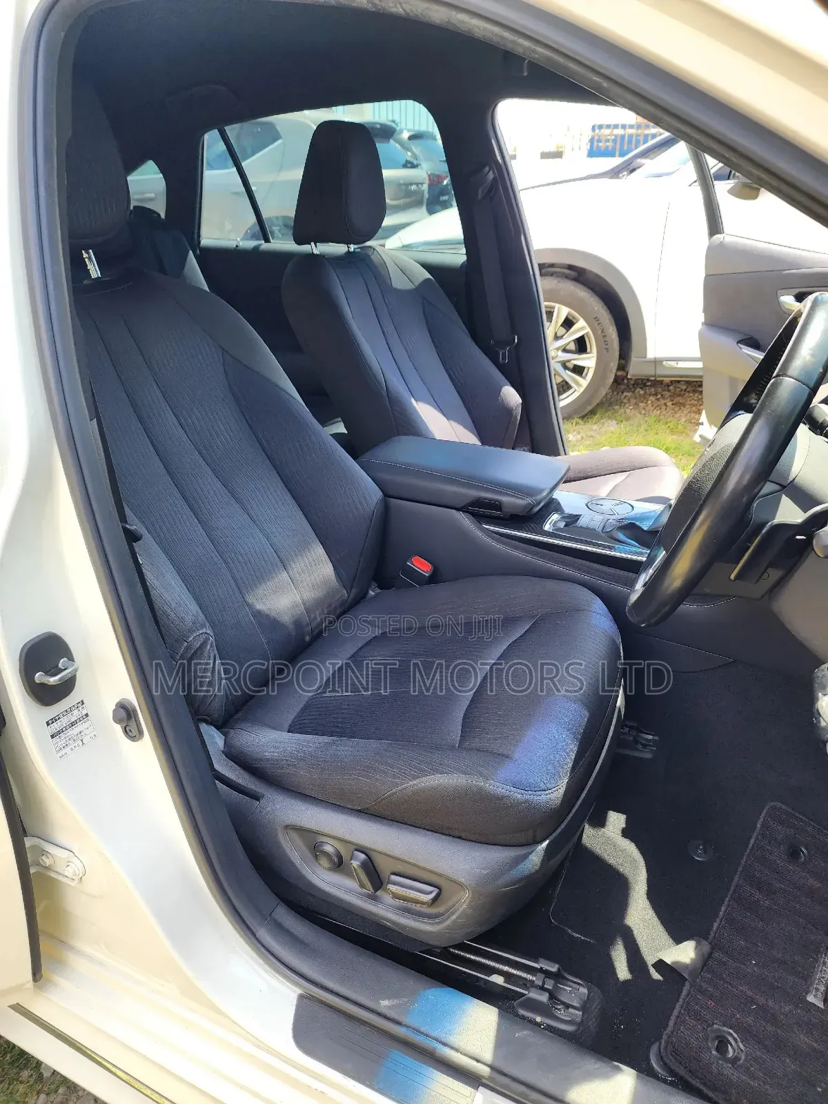Toyota Crown 2019 White