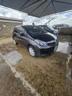 Toyota Vitz 2011 Black