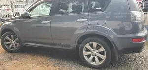 Mitsubishi Outlander 2009 Gray