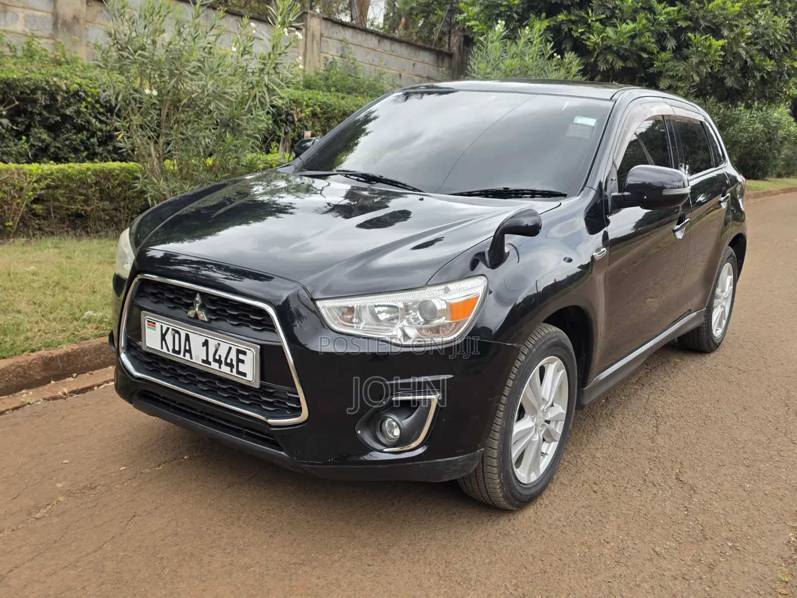 Mitsubishi RVR 2013 Black