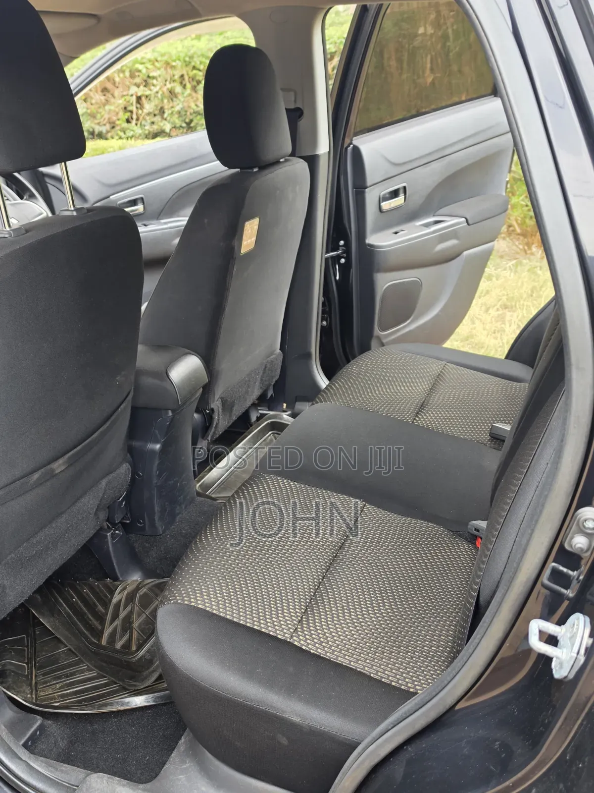 Mitsubishi RVR 2013 Black