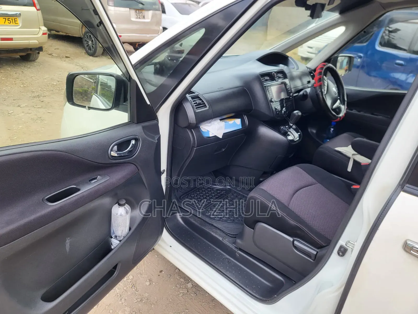 Nissan Serena 2012 White
