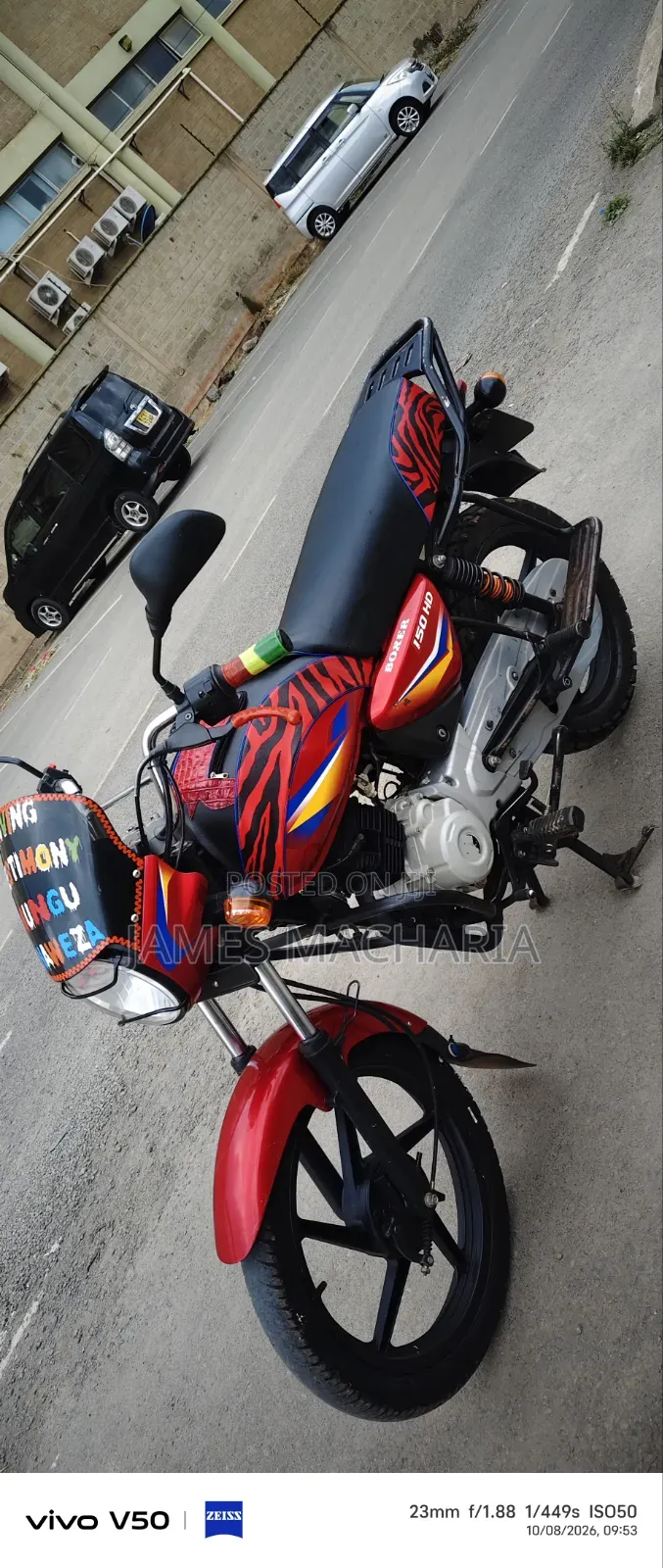 Bajaj Boxer 150 UG 2025 Red