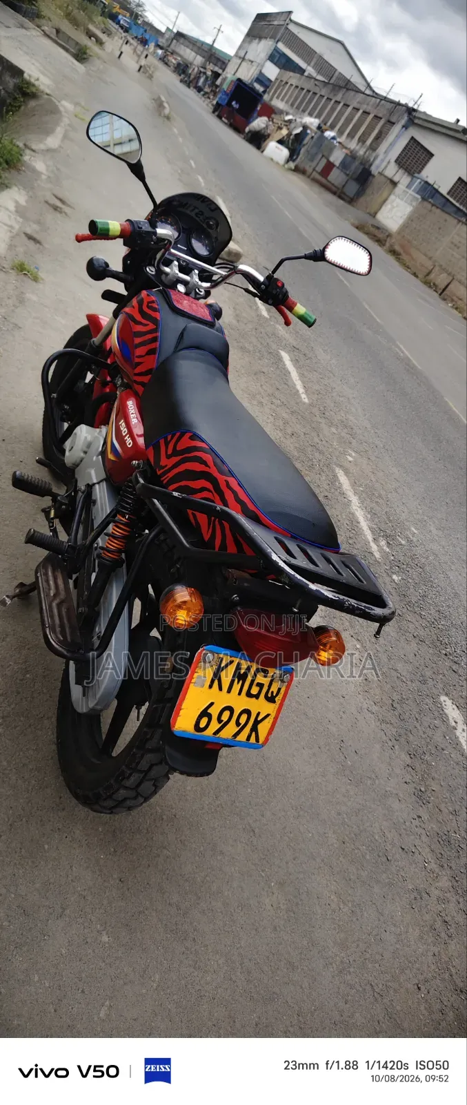 Bajaj Boxer 150 UG 2025 Red