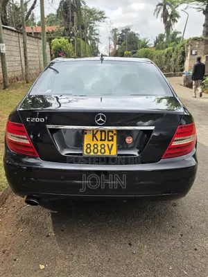 Mercedes-Benz C180 2014 Black